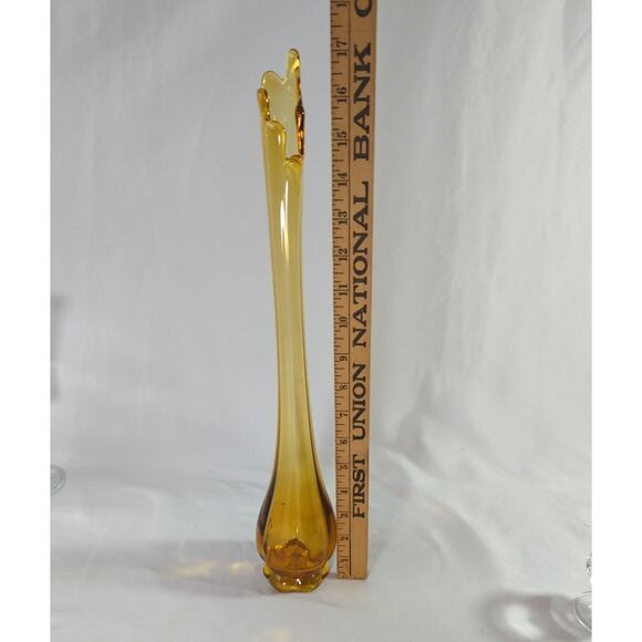 Vintage MCM Viking Amber Glass Swung Vase 6 Petal Base 17" - Picture 7 of 7
